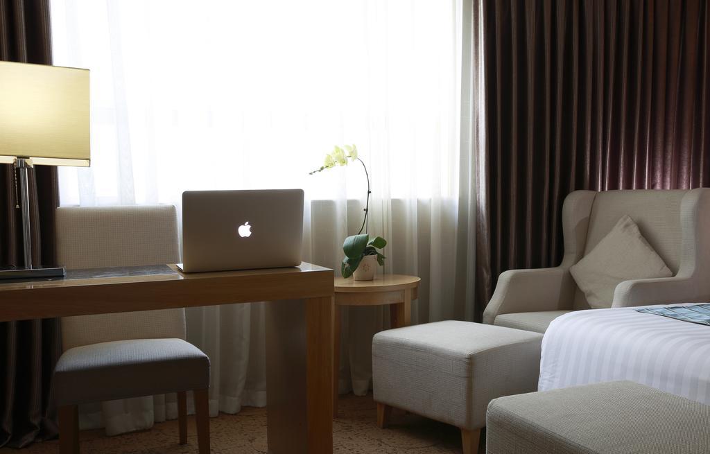 Winterless Hotel Beijing Exterior foto